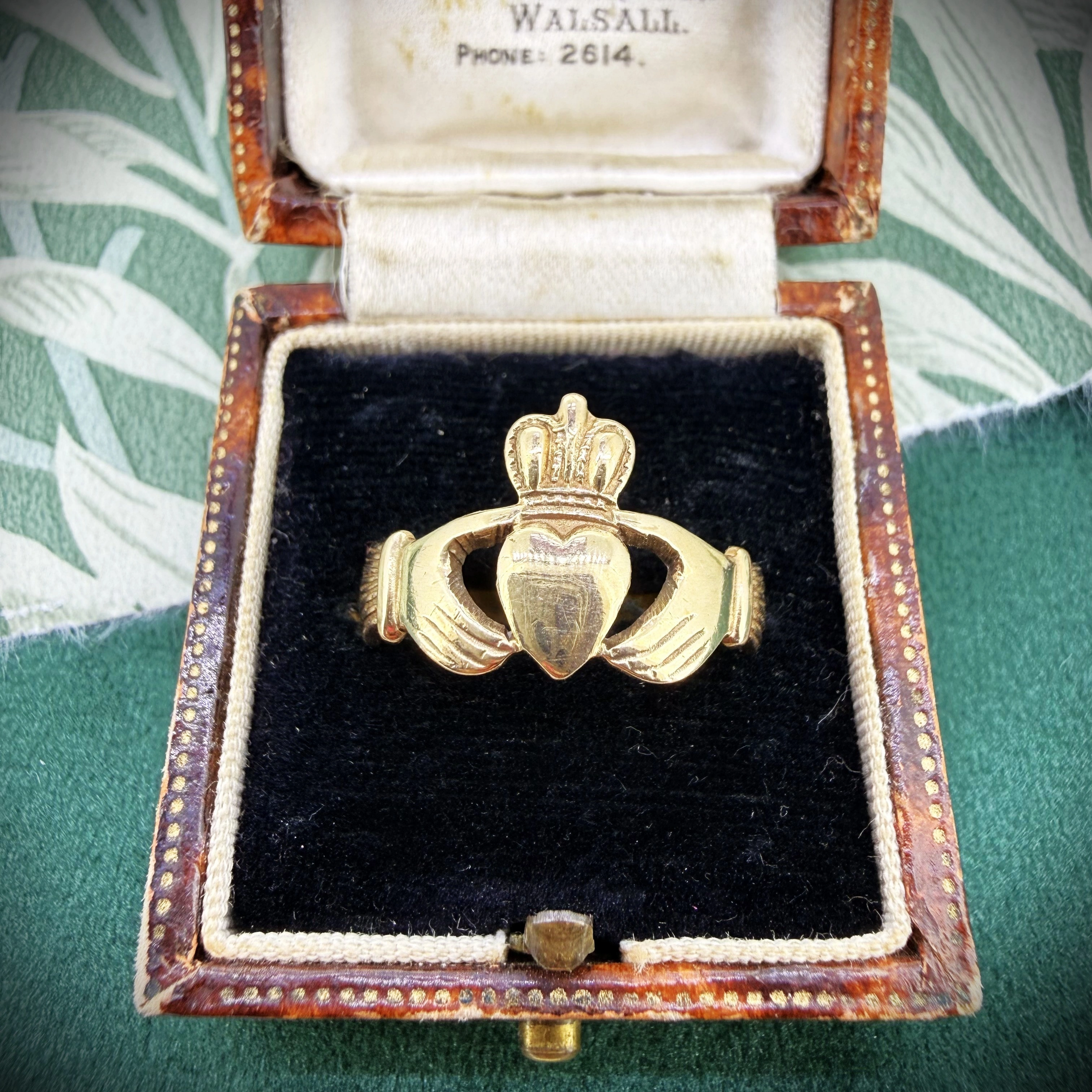 9ct Yellow Gold Irish Claddagh Ring