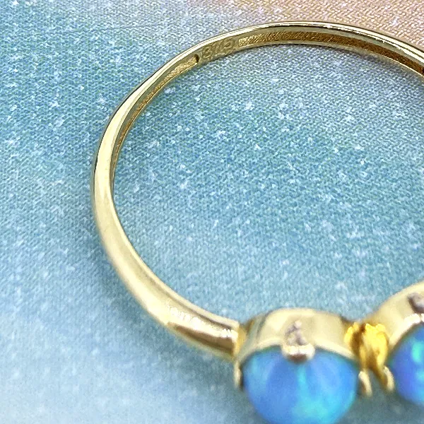 9ct Yellow Gold Vintage Opal Trilogy Ring — image 8