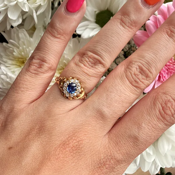 Antique 18ct Yellow Gold Sapphire and Diamond Cluster Ring — image 11