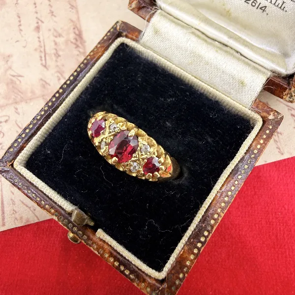 18ct Yellow Gold Antique Ruby and Diamond Boat Ring, Birmingham 1938 — image 3
