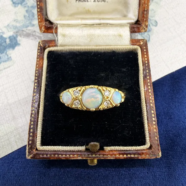 Vintage 18ct Gold Opal & Diamond Ring, Birmingham 1976 — image 2