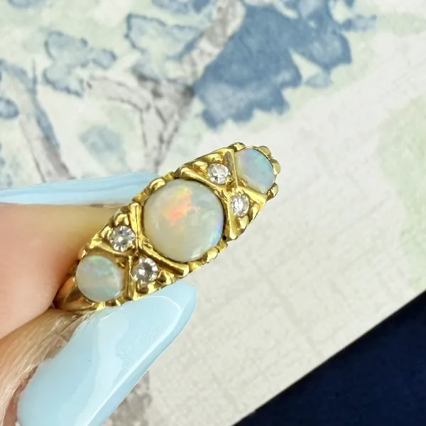 Vintage 18ct Gold Opal & Diamond Ring, Birmingham 1976 — image 5