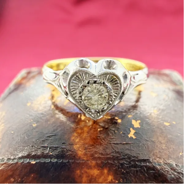 Vintage 18ct Gold Diamond Heart Ring, Birmingham 1992 — image 4