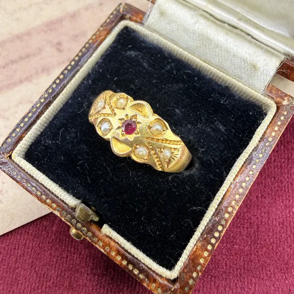 Antique Victorian 15ct Gold Ruby & Seed Pearl Ring, Chester 1899 — image 3