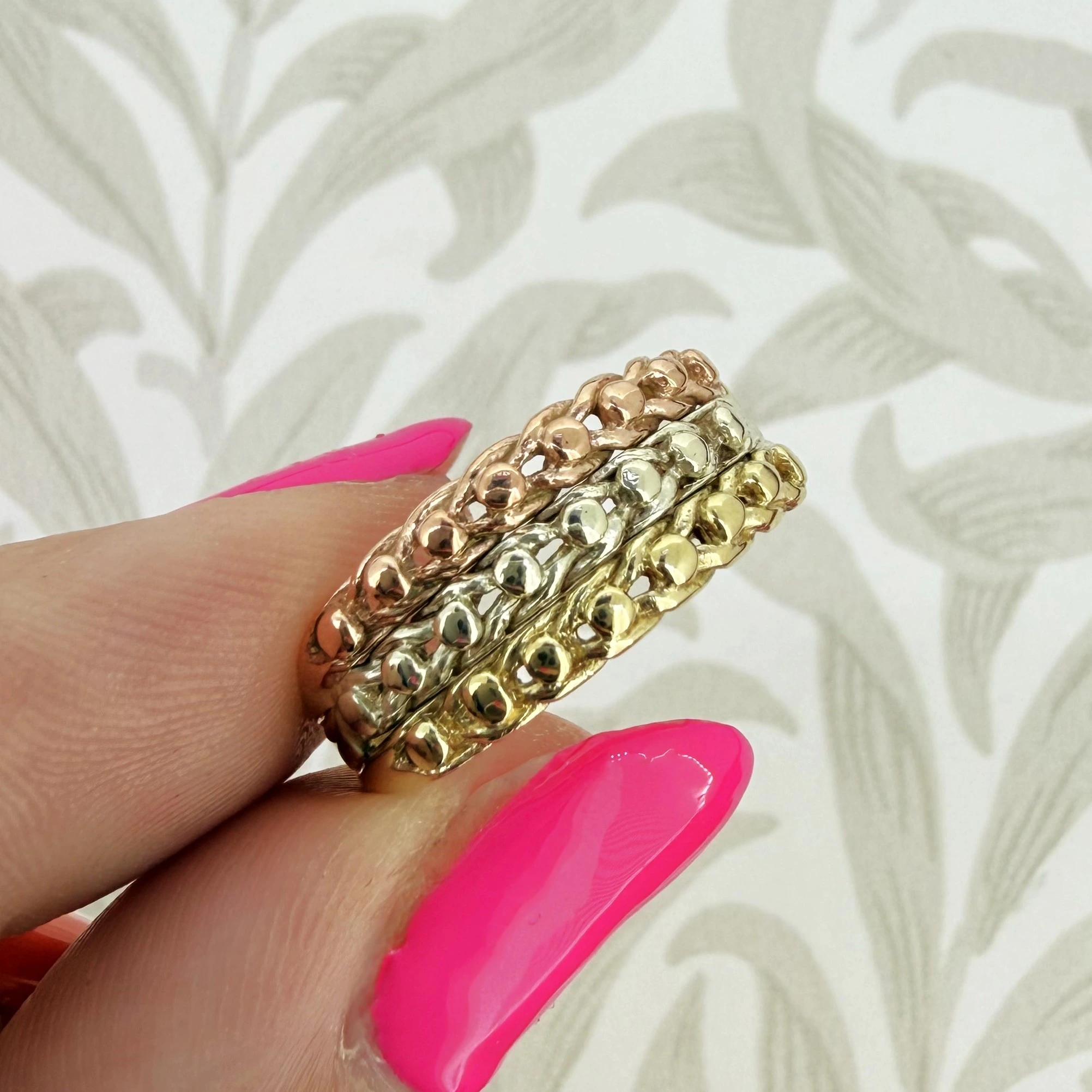 Vintage 9ct Three Colour Gold Keeper Ring — image 5