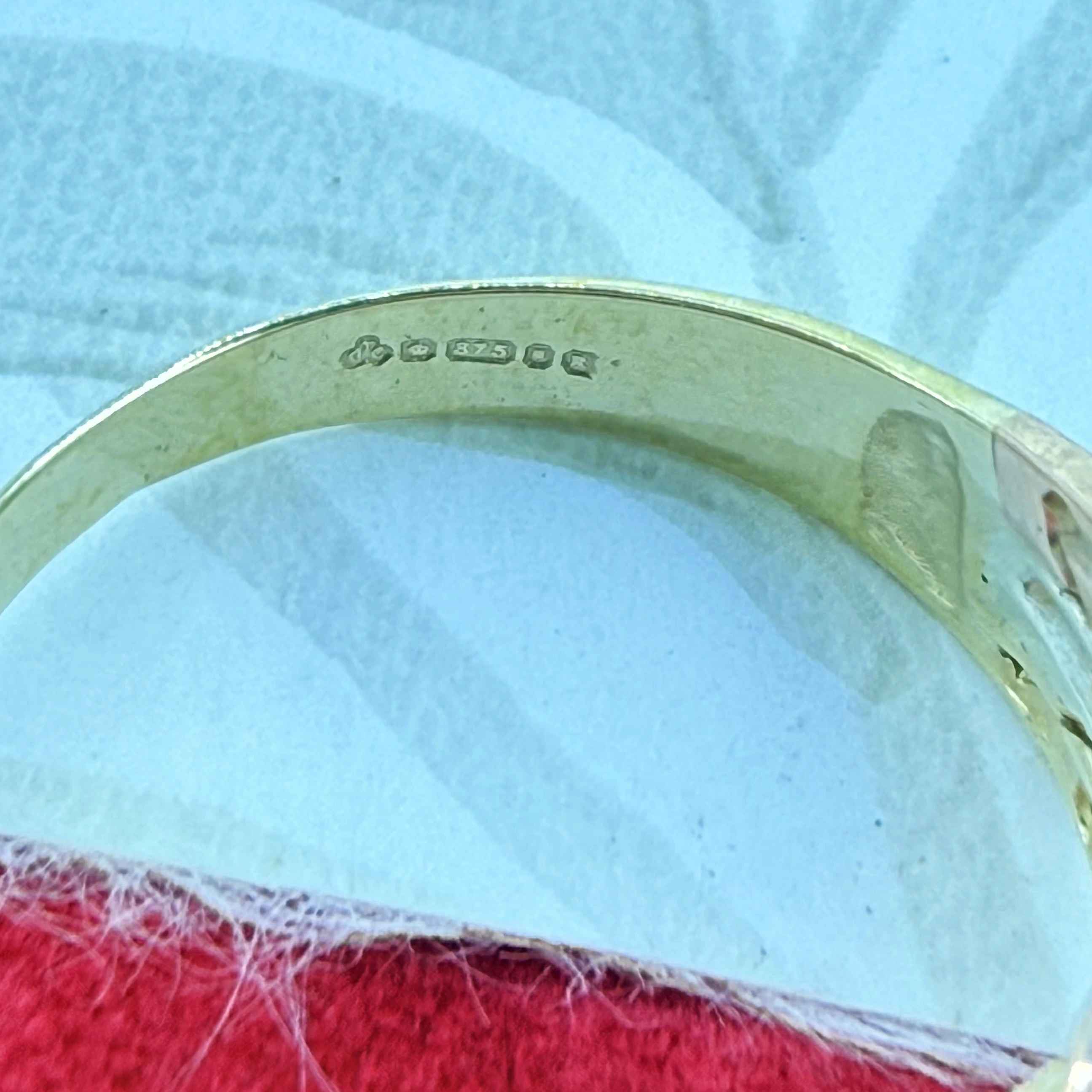 Vintage 9ct Three Colour Gold Keeper Ring — image 8