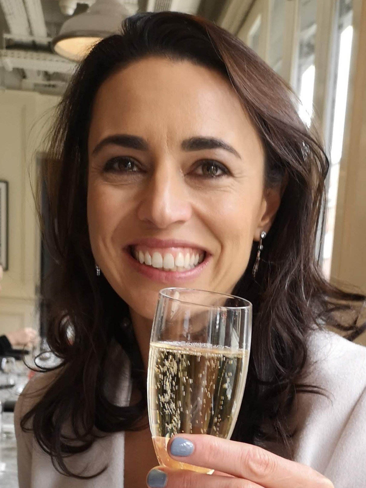Sharna — Director and precious metals specialist at Heirloom Gold